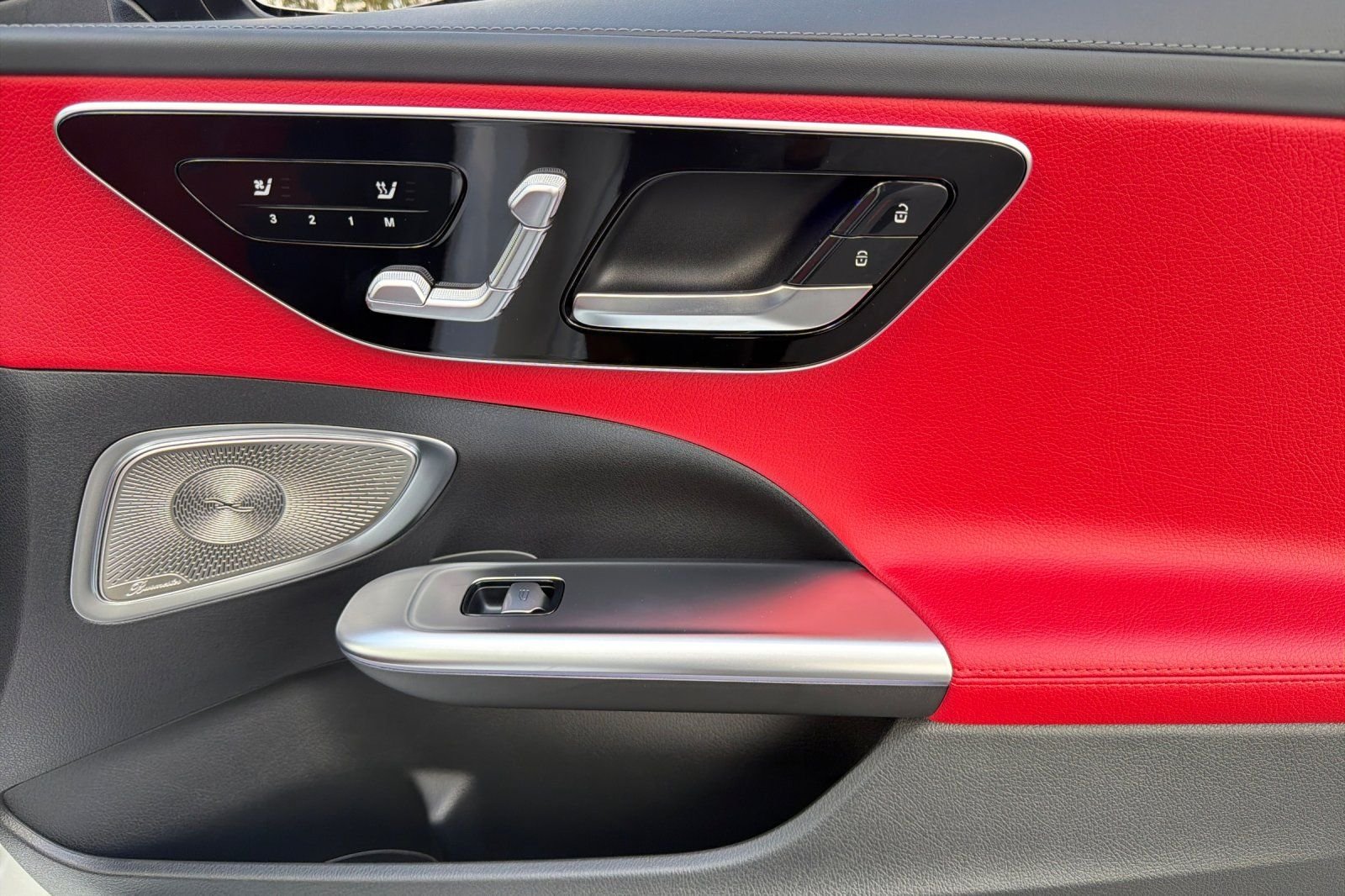 New 2026 Polar White Mercedes-Benz C 43 AMG® image 35
