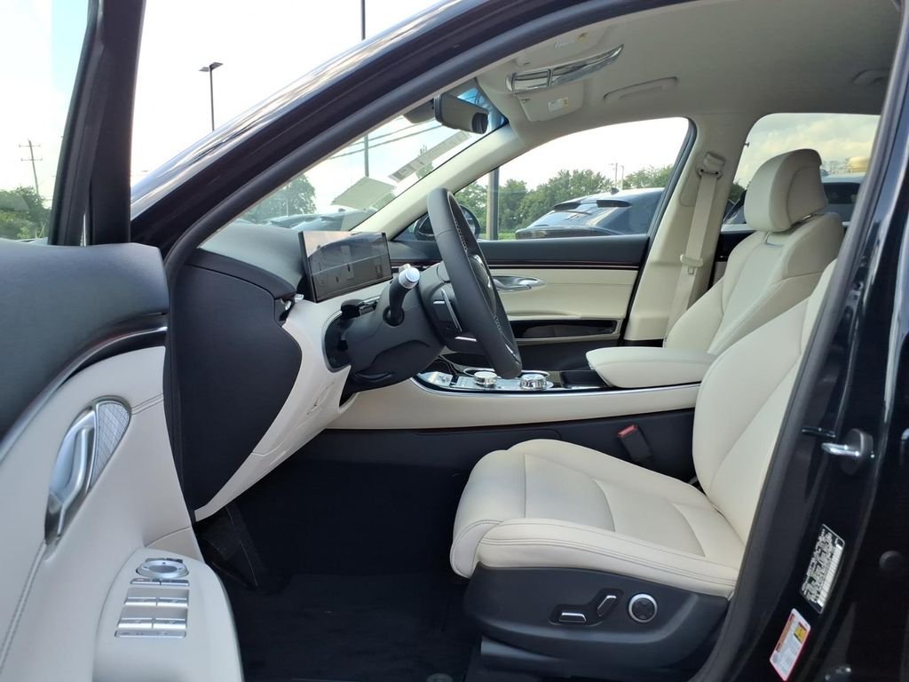 New 2027 Black Genesis 2.5T image 13