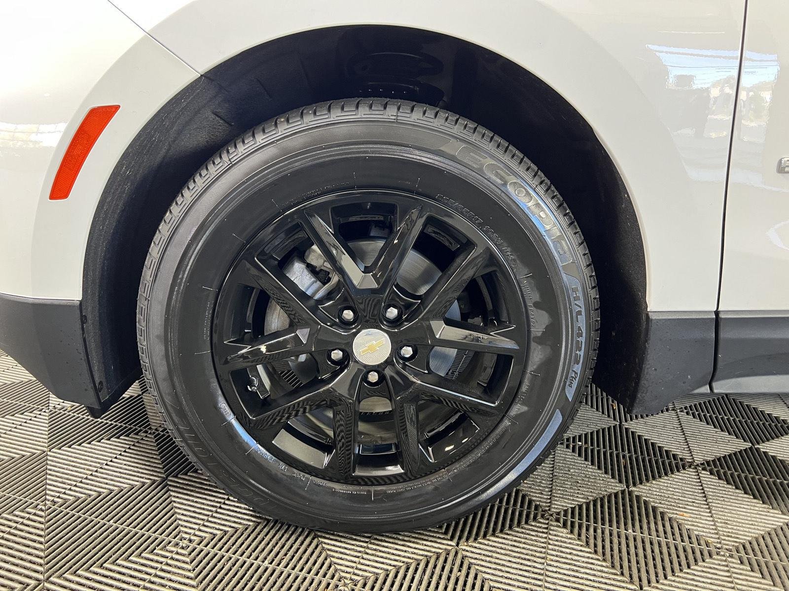 Used 2024 Summit White Chevrolet LS image 30