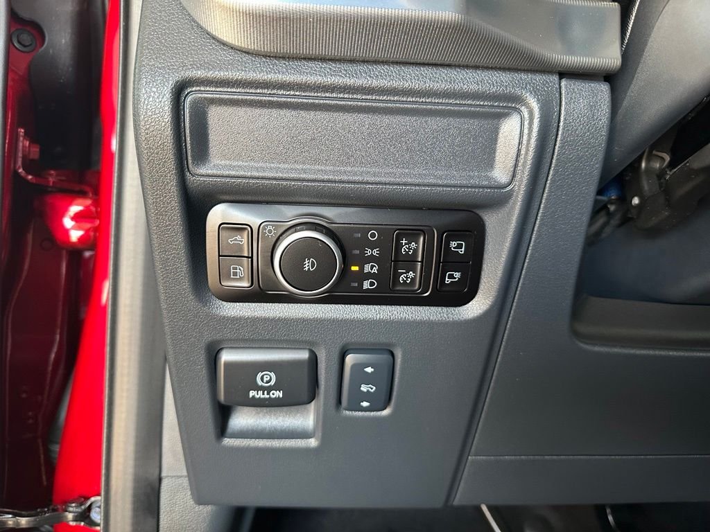 Used 2025 Red Ford Lariat image 20