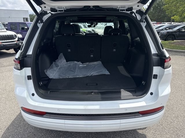 New 2026 White/off-white Jeep Limited Reserve image 18