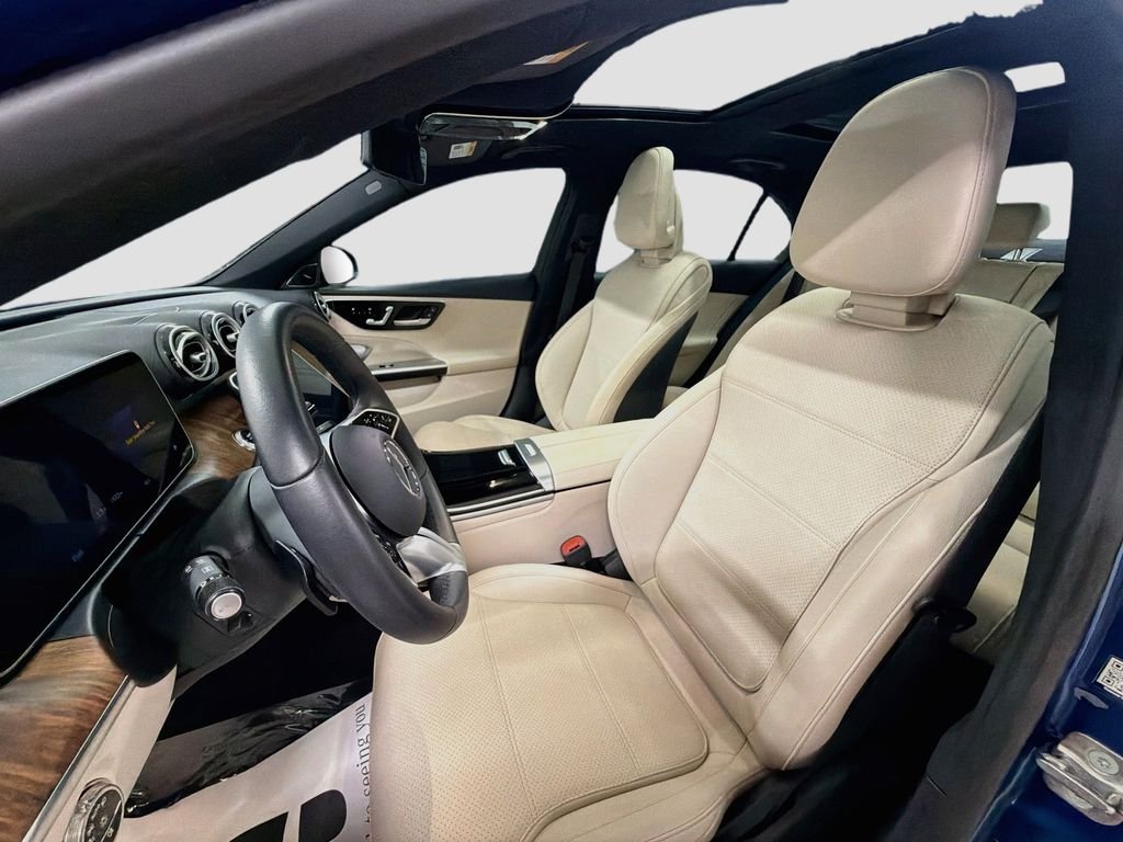 Used 2026  Mercedes-Benz C 300 image 5
