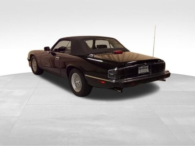 Used 1993  Jaguar Base image 4