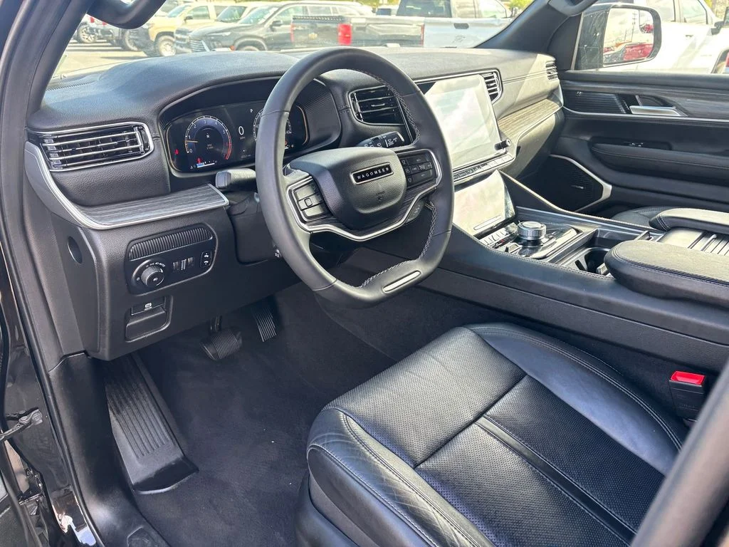 Used 2024 Black Jeep Series II image 6