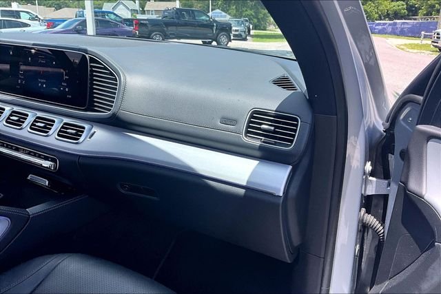 Used 2025 Silver Mercedes-Benz GLS 450 image 21