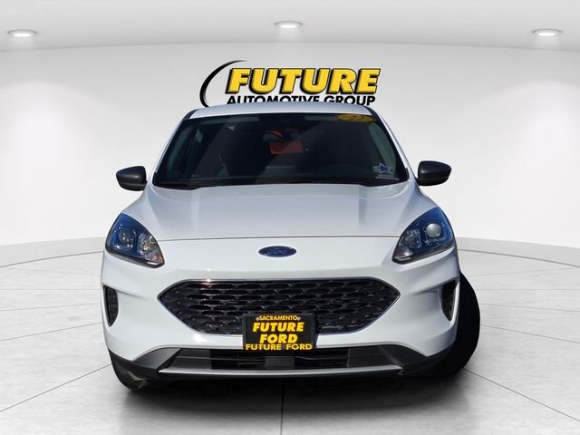 Used 2022 White Ford SE image 2