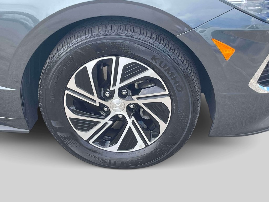 Certified Used 2023 Gray Hyundai Blue image 9