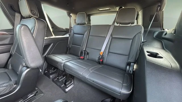 Used 2024 Black Chevrolet Premier image 33
