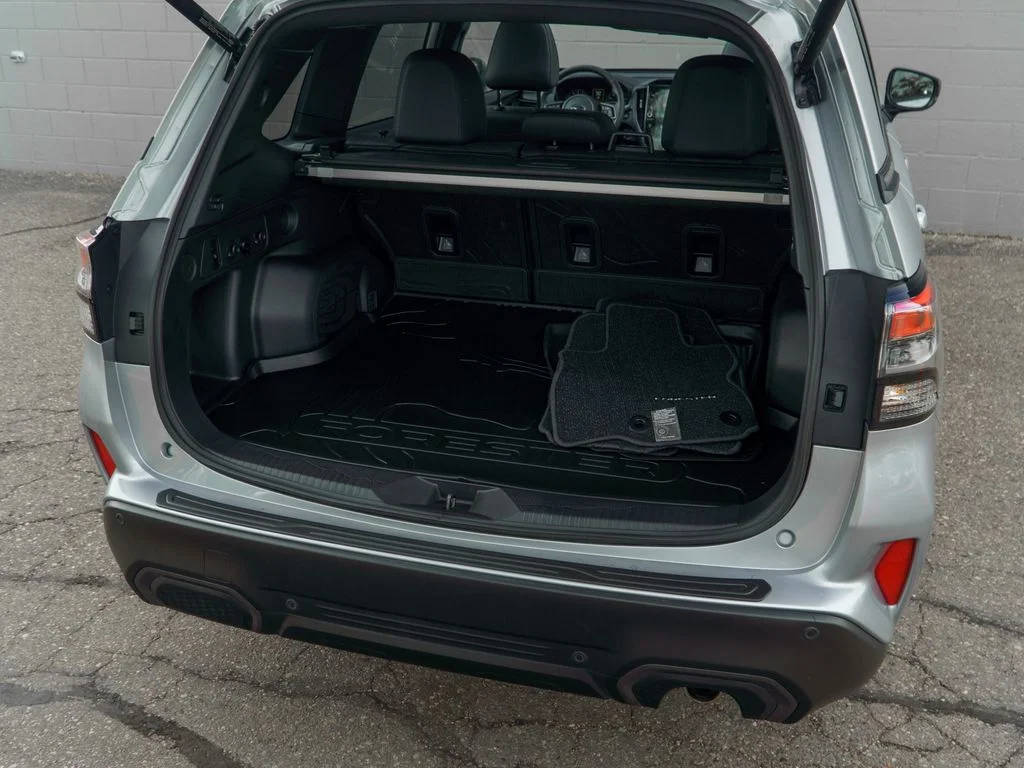 Used 2025 Silver Subaru Limited image 14