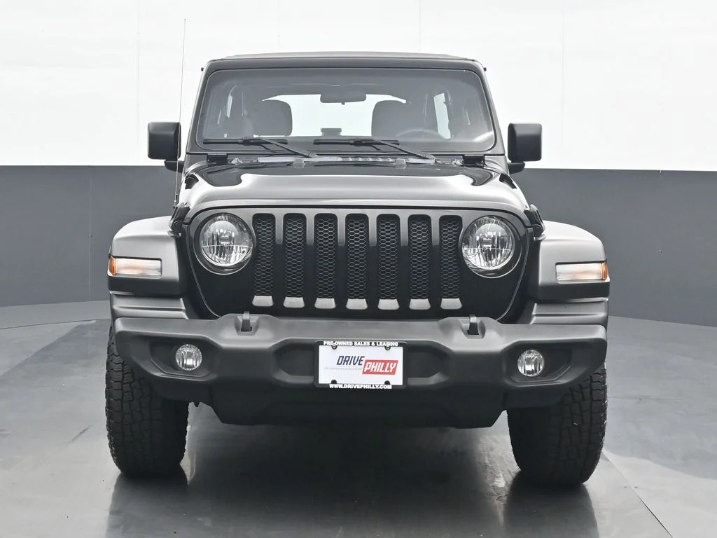 Used 2022 Black Jeep Unlimited Sport image 1