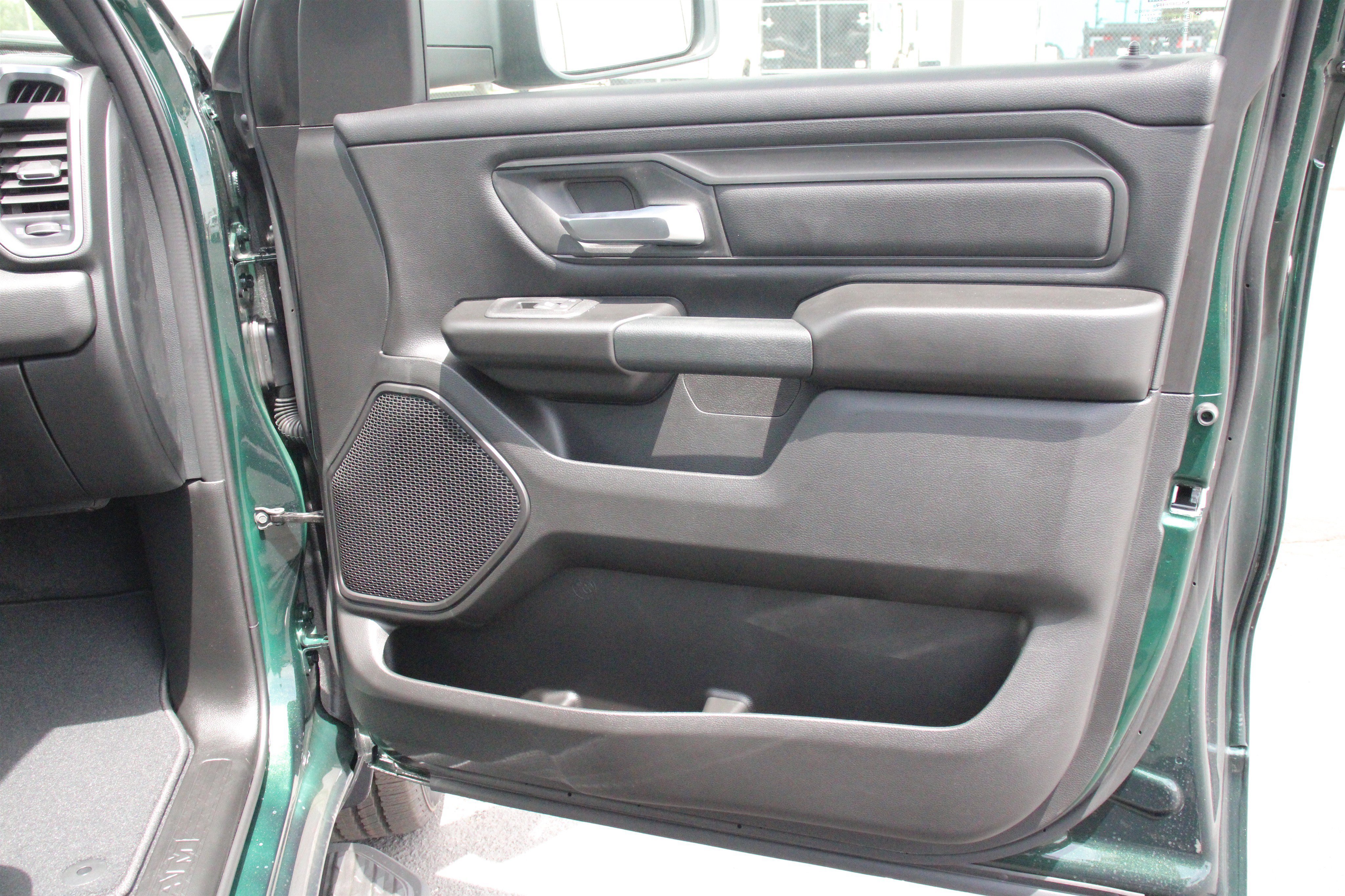New 2026 Serrano-Green Metallic Exterior Paint RAM Express image 30