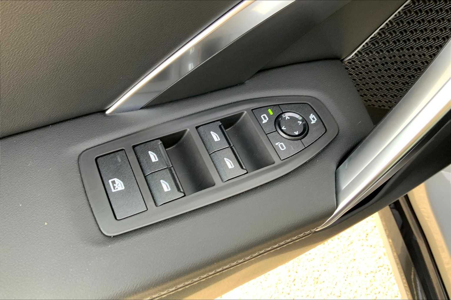 2025 BMW X1 XDrive28i - Photo 17