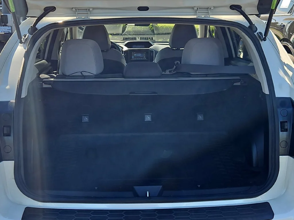 Used 2022 Crystal White Pearl Subaru Premium image 24