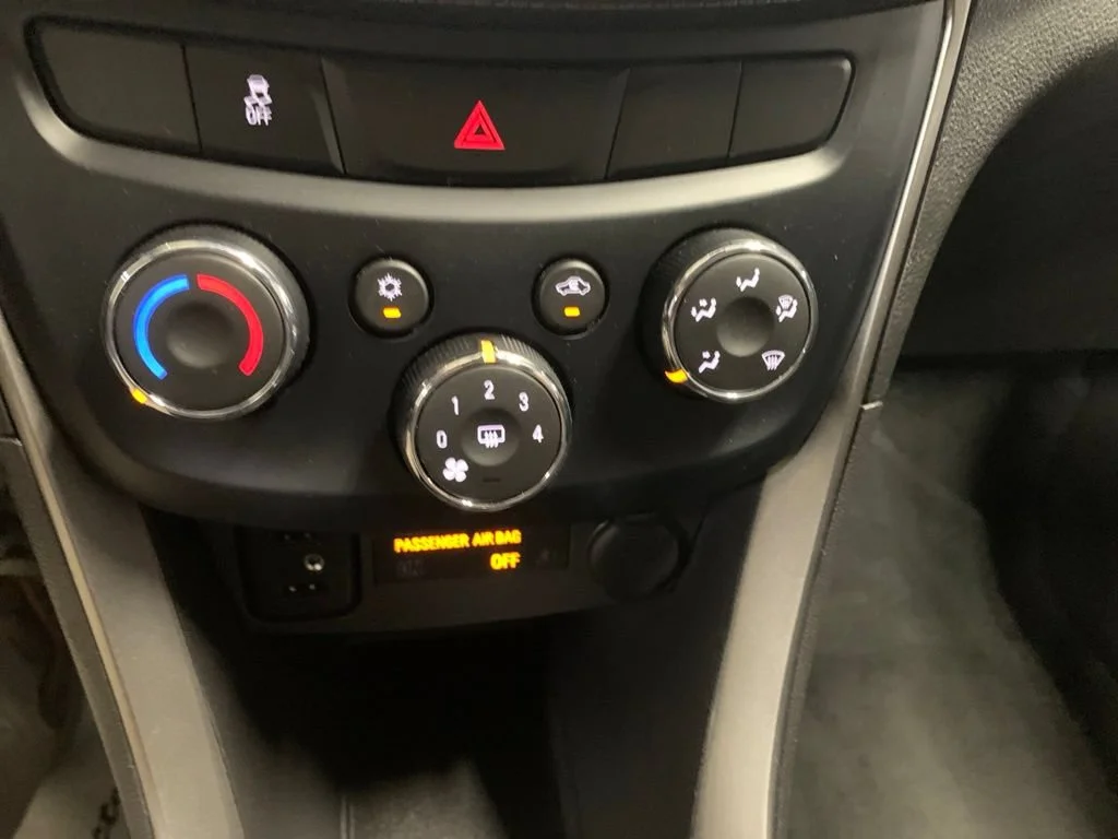 Used 2019 PACIFIC BLUE METALLIC Chevrolet LT image 31