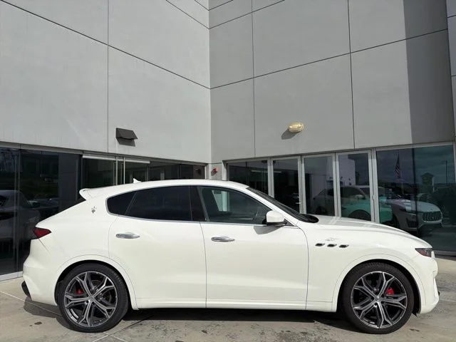 2022 Maserati Levante GT - Photo 9