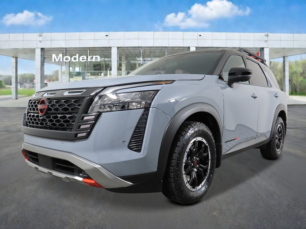 New 2026 Boulder Gray Pearl / Super Black Two-tone Nissan Rock Creek® image 1