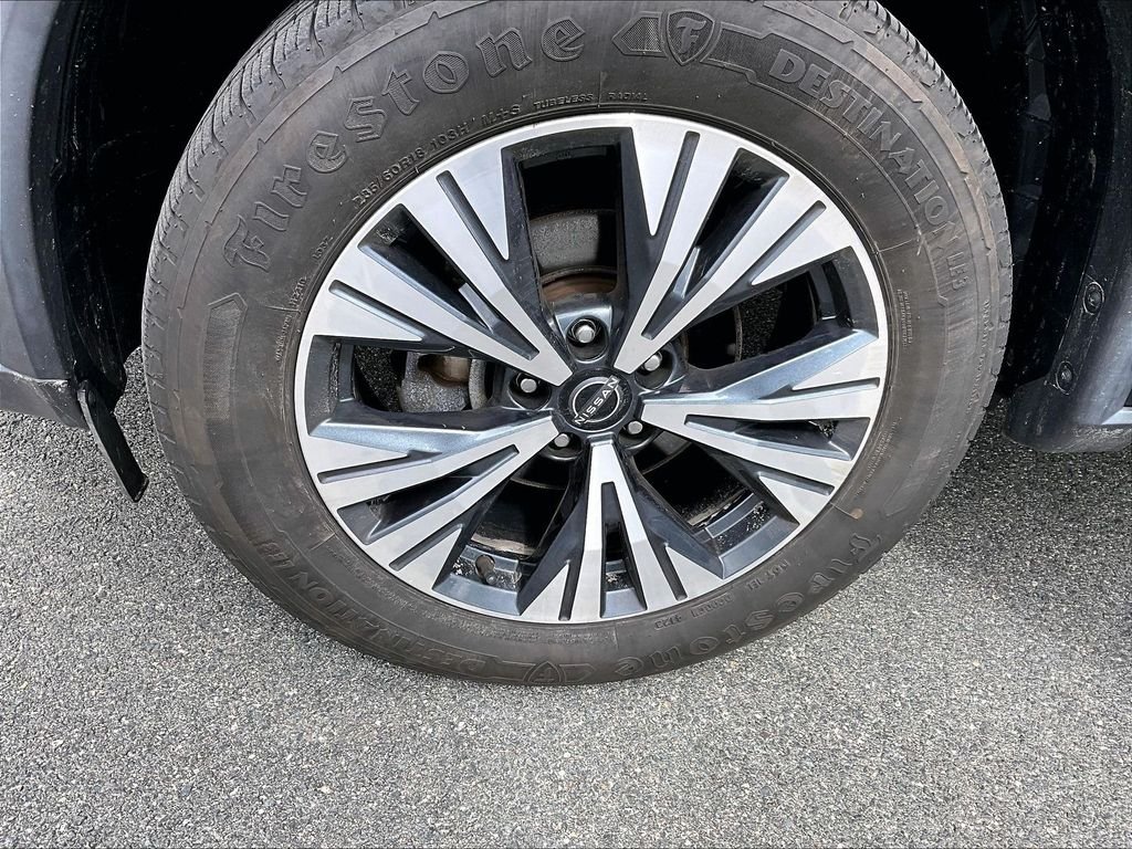 Used 2023 Super Black Nissan SV image 7