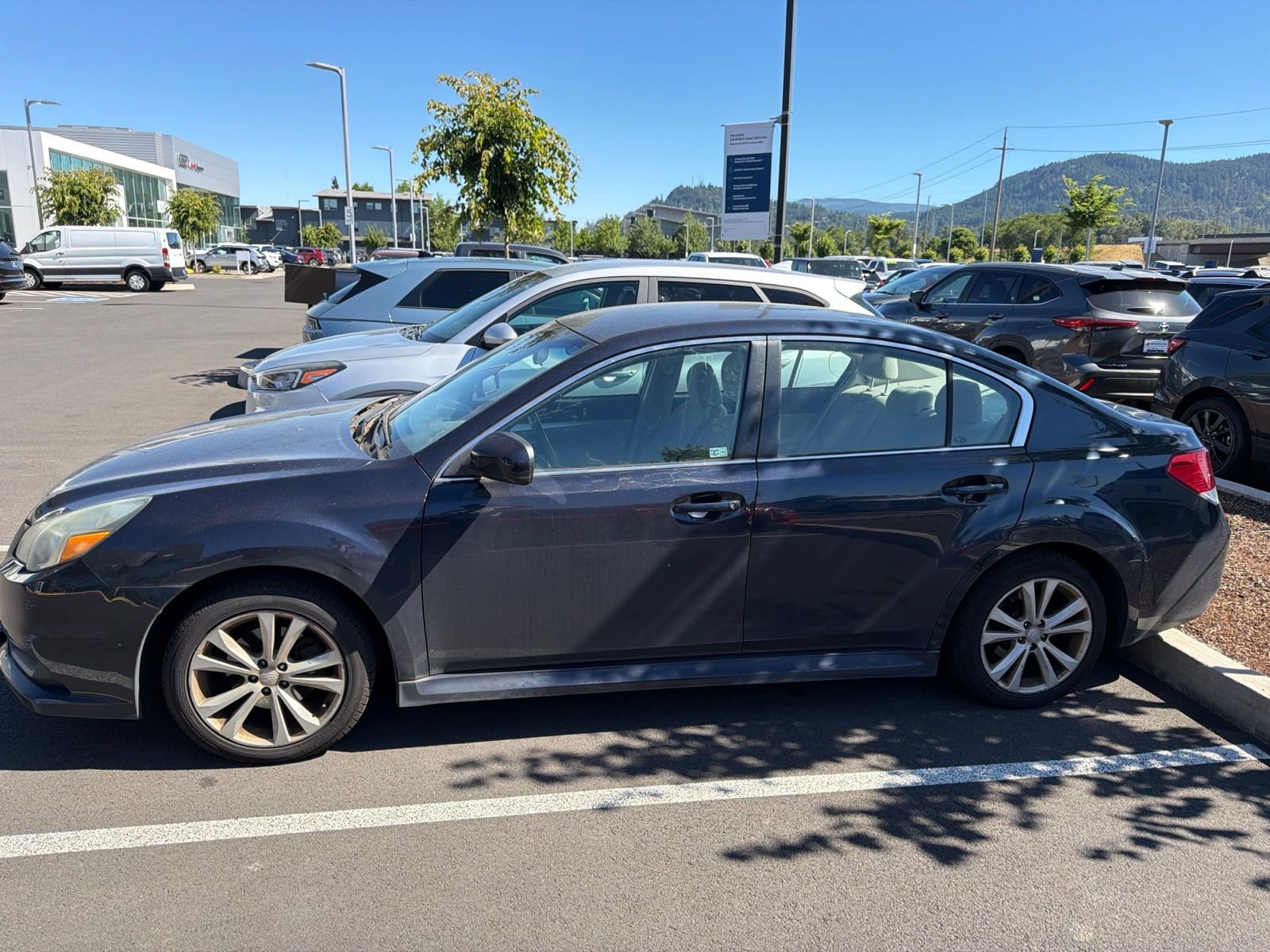Used 2013 Blue Subaru 2.5i image 4