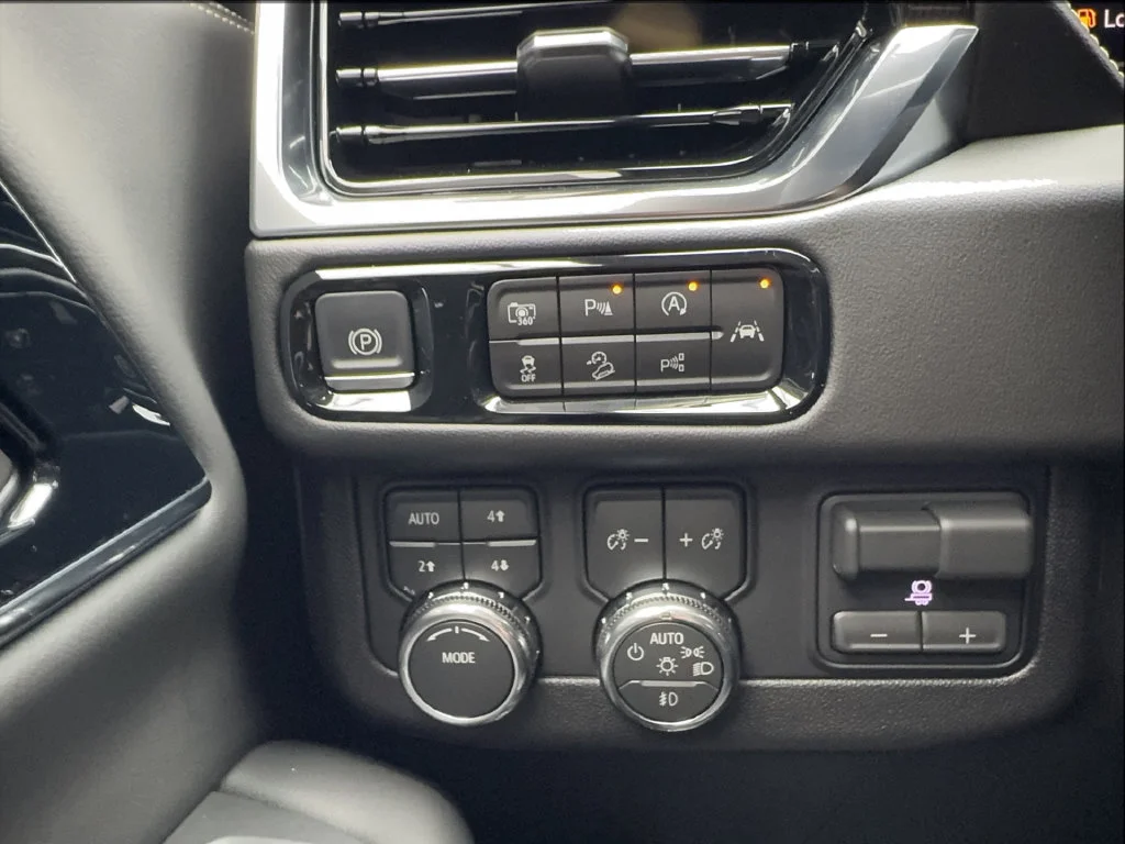 Used 2026 White GMC Elevation image 47