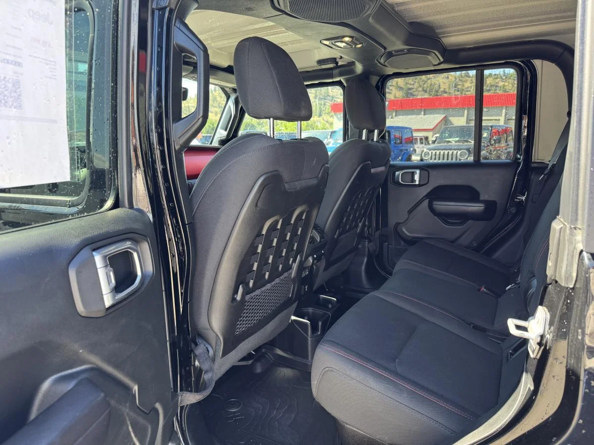 Used 2020 Black Jeep Rubicon image 10