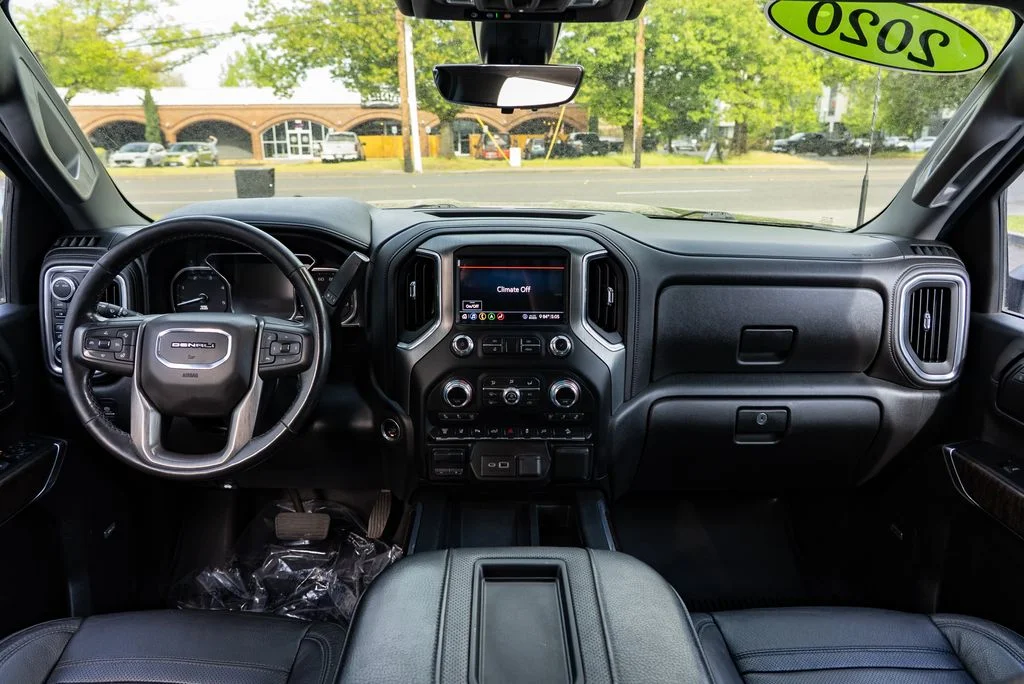 Used 2020 Black GMC Denali image 10