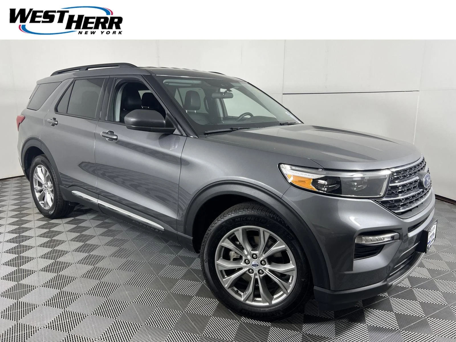 Used 2023 Carbonized Gray Ford XLT image 1