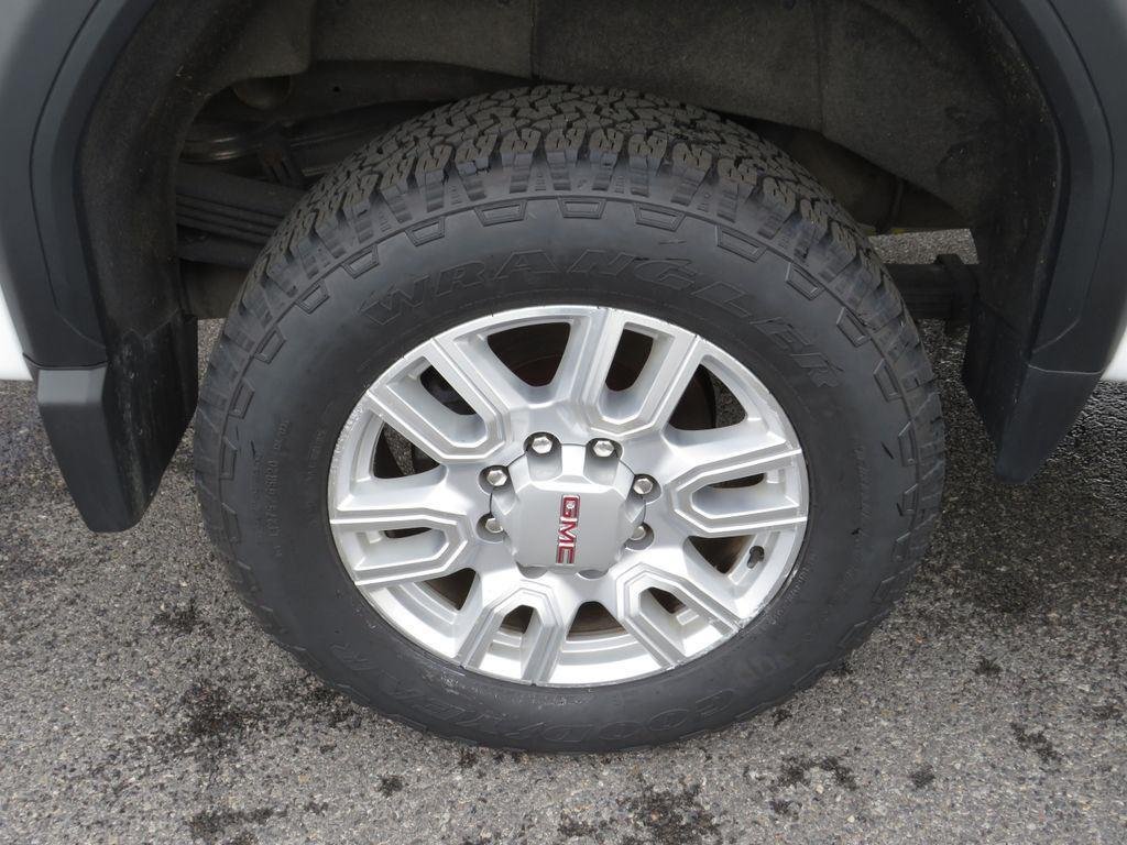 Used 2022 Summit White GMC SLT image 16