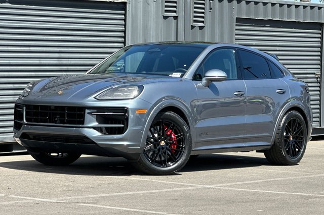 2026 Porsche Cayenne GTS Coupe