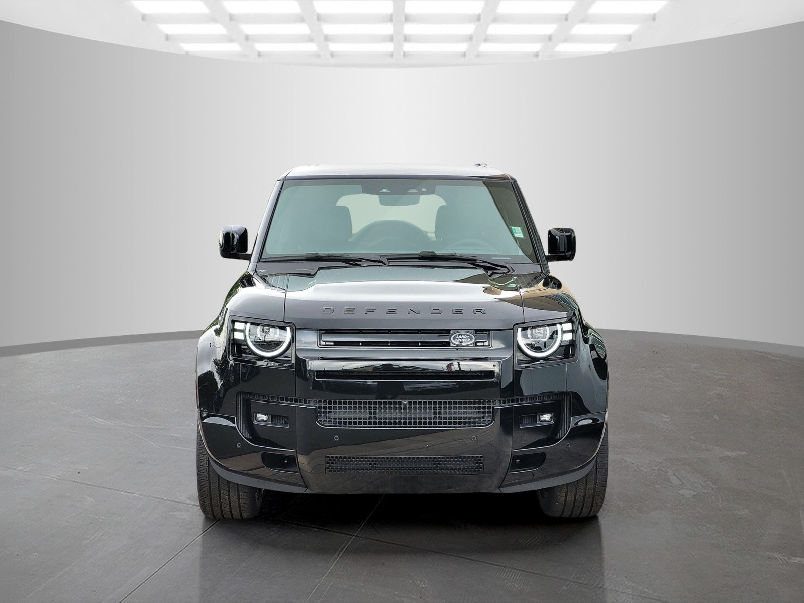 New 2026 Santorini Black Land Rover X-Dynamic SE image 2