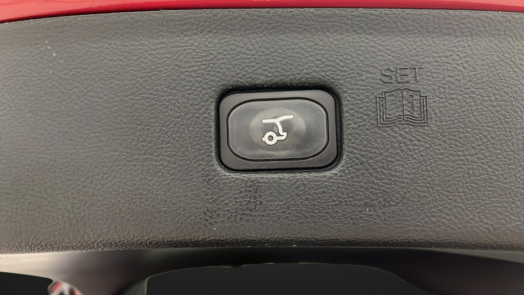 Used 2022 Rapid Red Metallic Tinted Clearcoat Ford SEL image 26