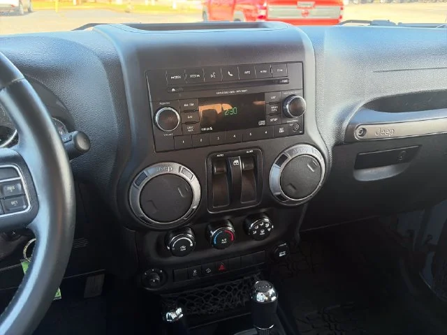 New 2015 Gray Jeep Sport image 17