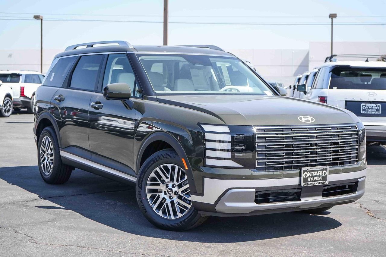 New 2026 Silver Hyundai SEL Premium image 30