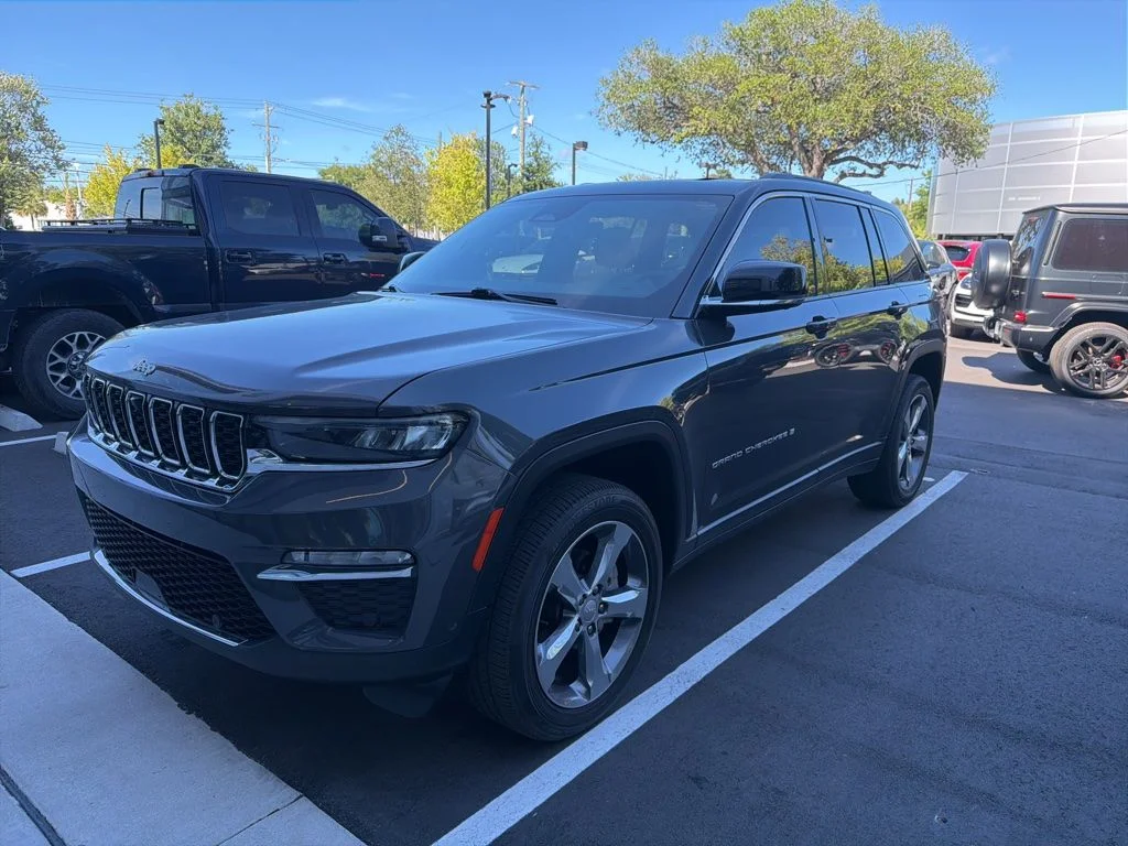 2025 Jeep Grand Cherokee Limited 4x4's photo