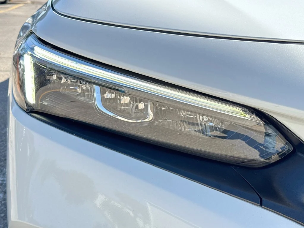 Used 2023 White Honda LX image 34