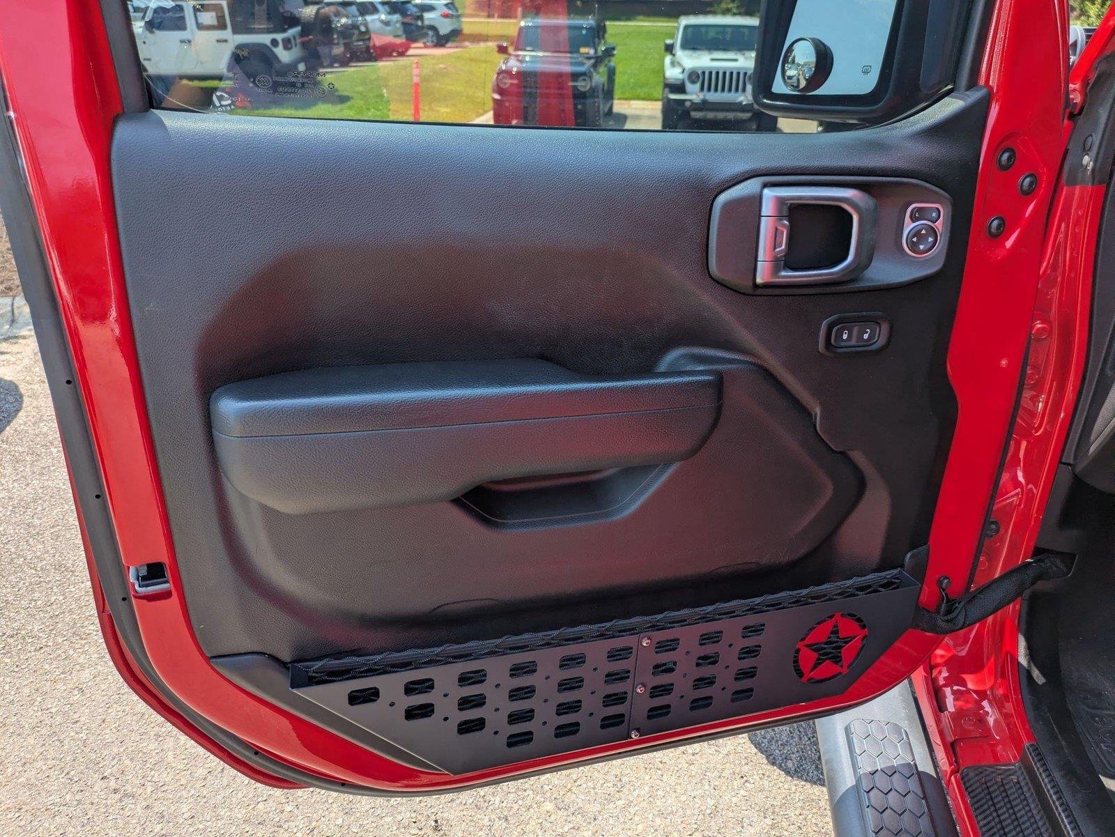 Used 2024 Firecracker Red Clearcoat Jeep Rubicon image 11