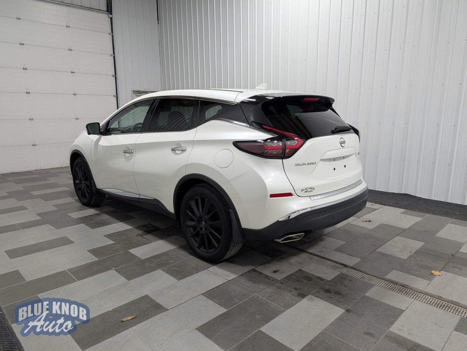 2024 Nissan Murano SL photo 2