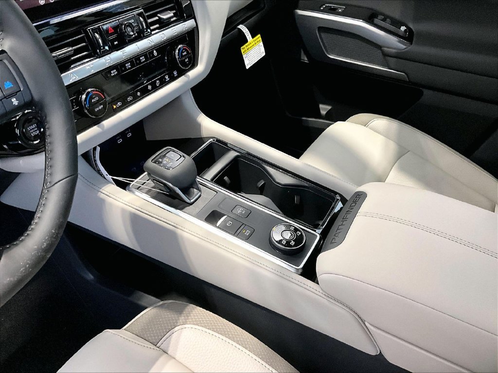 New 2026 White Nissan SL image 8