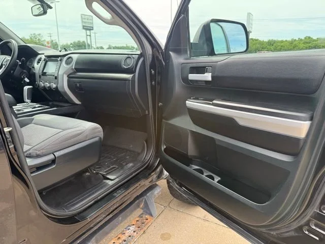 2017 Toyota Tundra SR5 - Photo 46