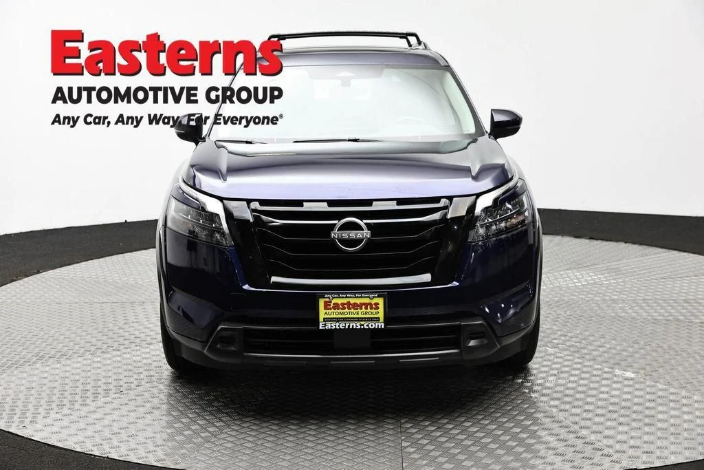 Used 2023 Blue Nissan SV image 2