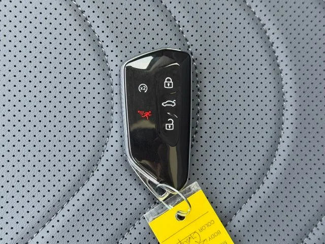 New 2026 Platinum Gray Metallic Volkswagen 2.0T SE image 16