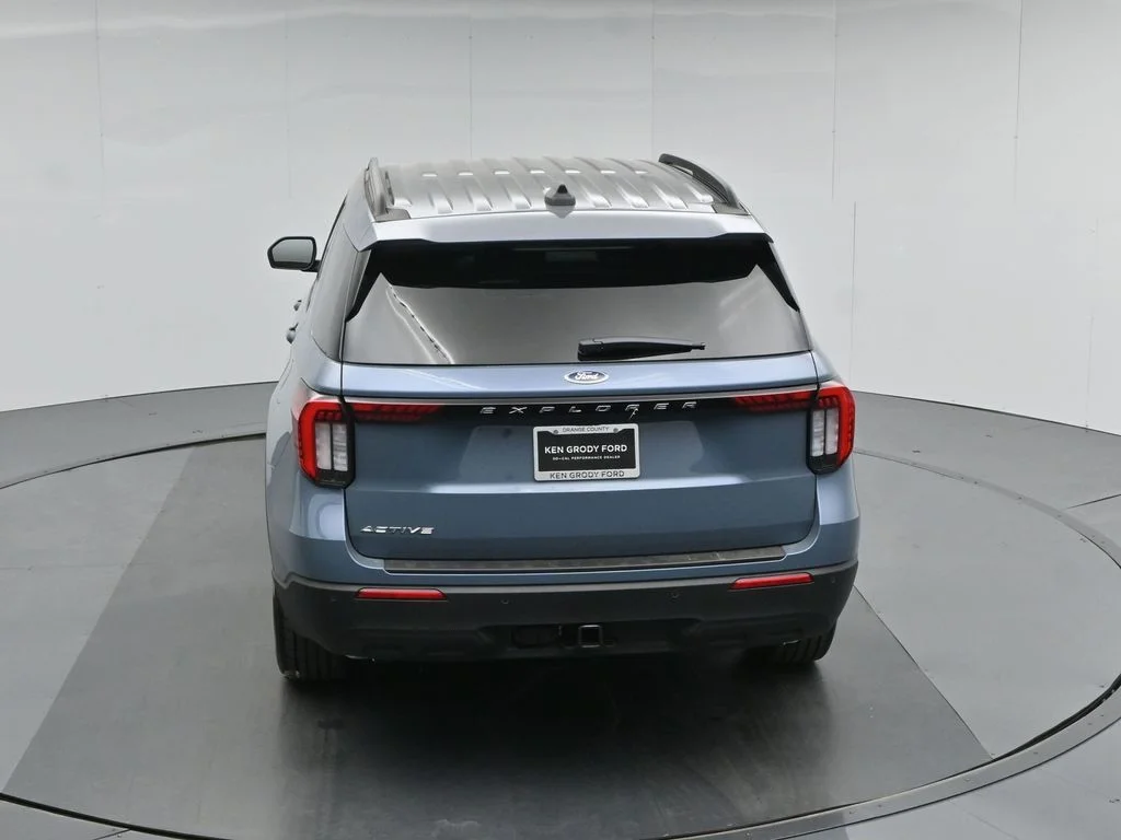 New 2026 Vapor Blue Metallic Ford Active image 41