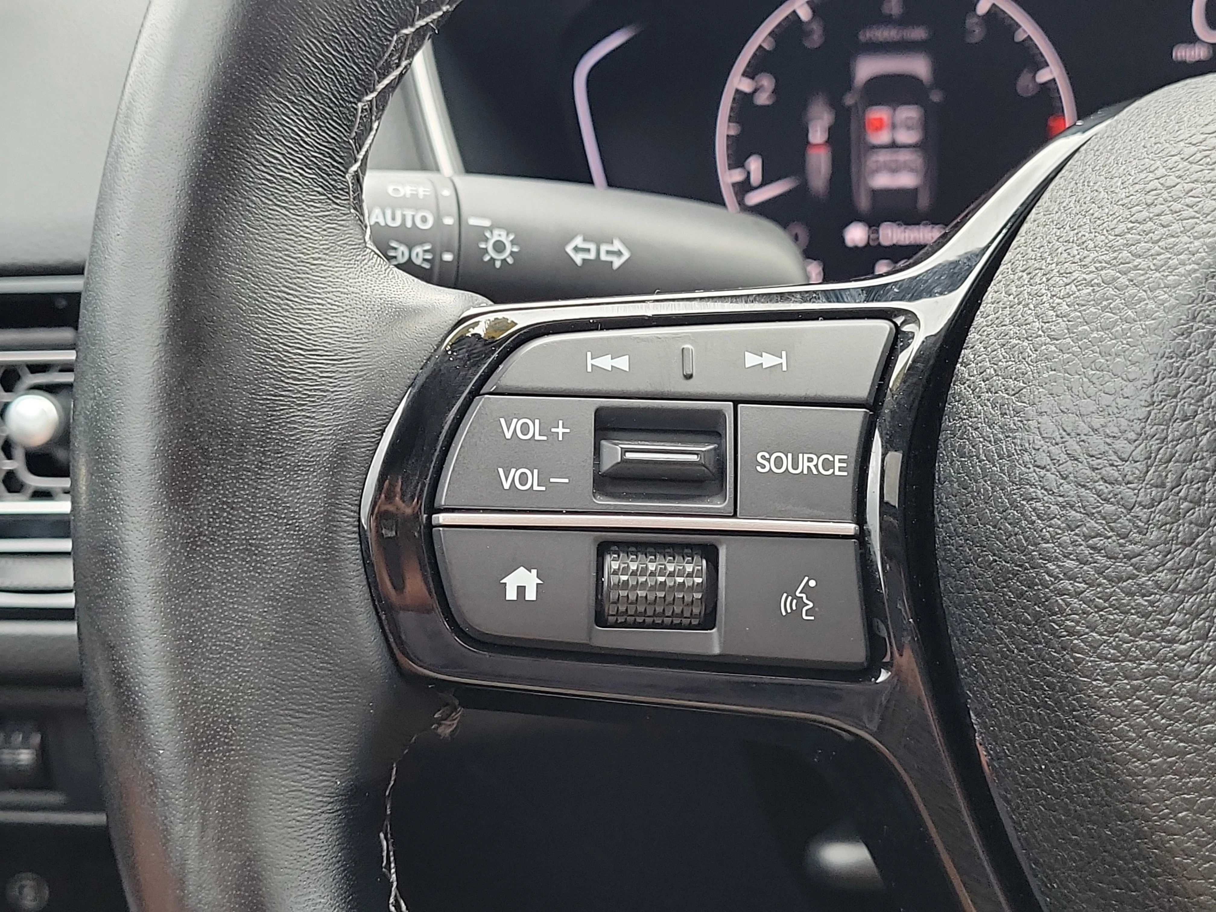 2022 Honda Civic Hatchback EX-L - Photo 18
