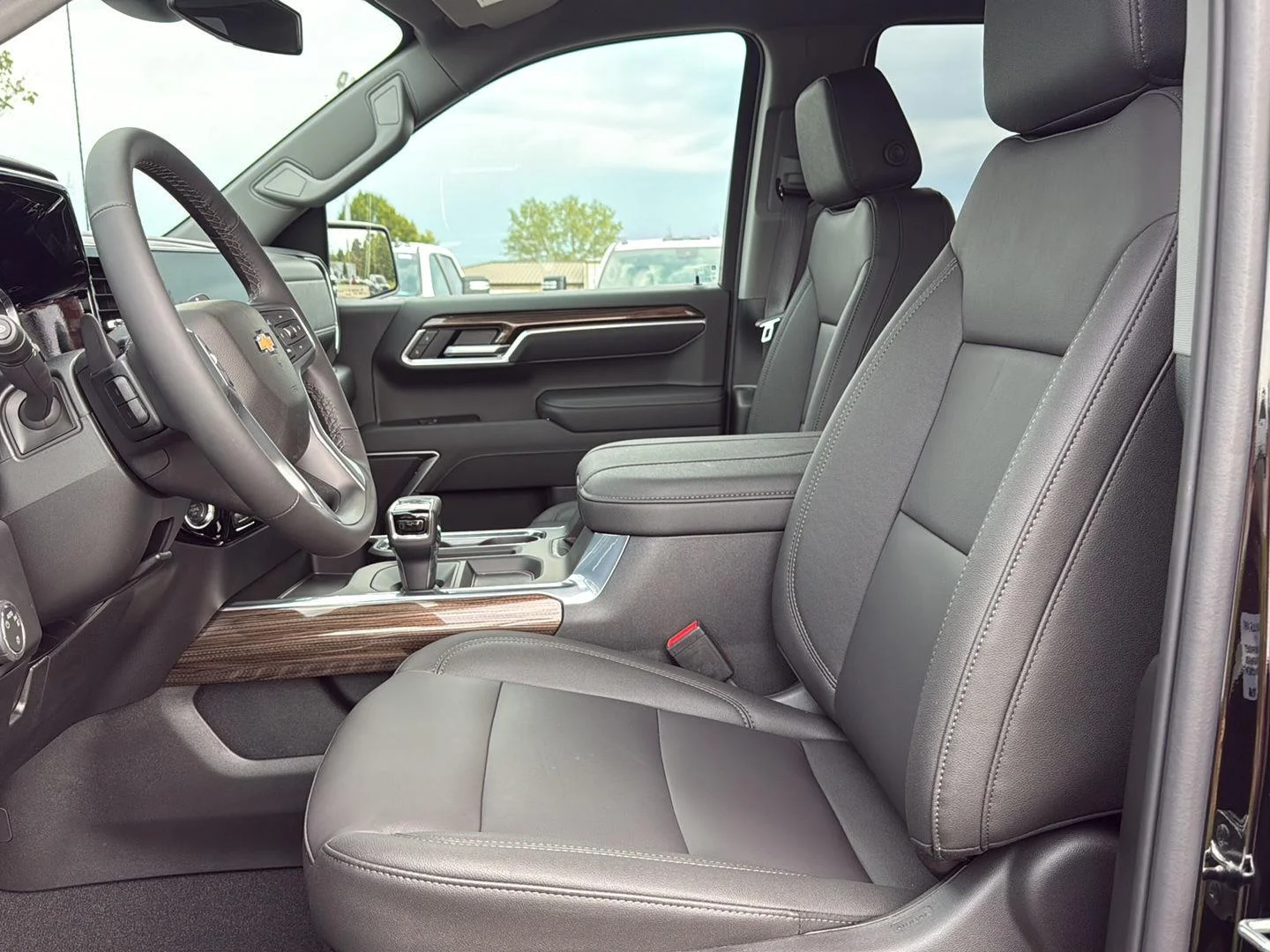 2026 Chevrolet Silverado 1500 LT - Photo 11