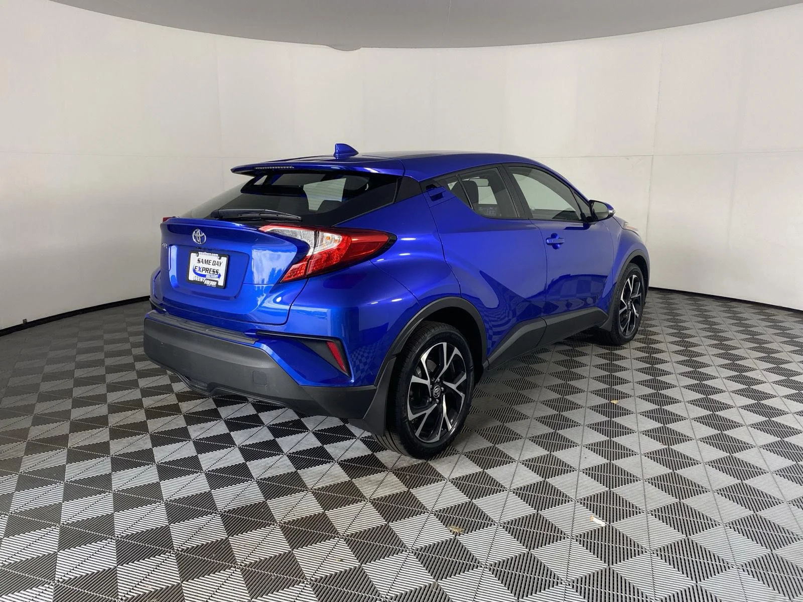 Used 2021 Blue Eclipse Metallic Toyota XLE image 8