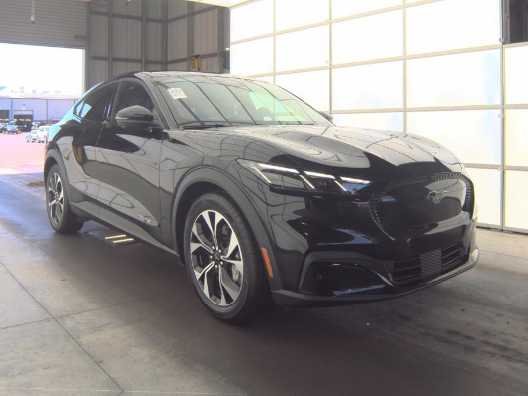 Used 2025 Shadow Black Ford Select image 4