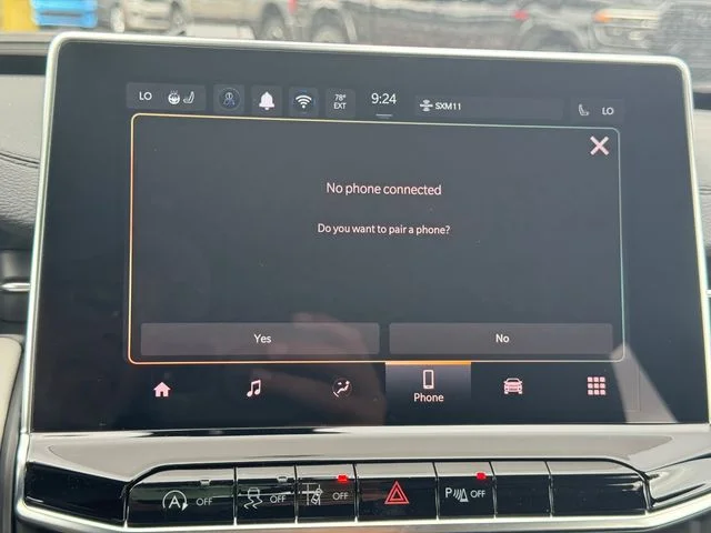New 2026 Red Hot Pearlcoat Jeep Limited image 31