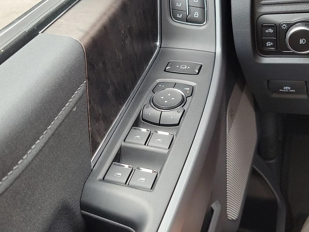 New 2026 Carbonized Gray Metallic Ford F-350® Lariat® image 13