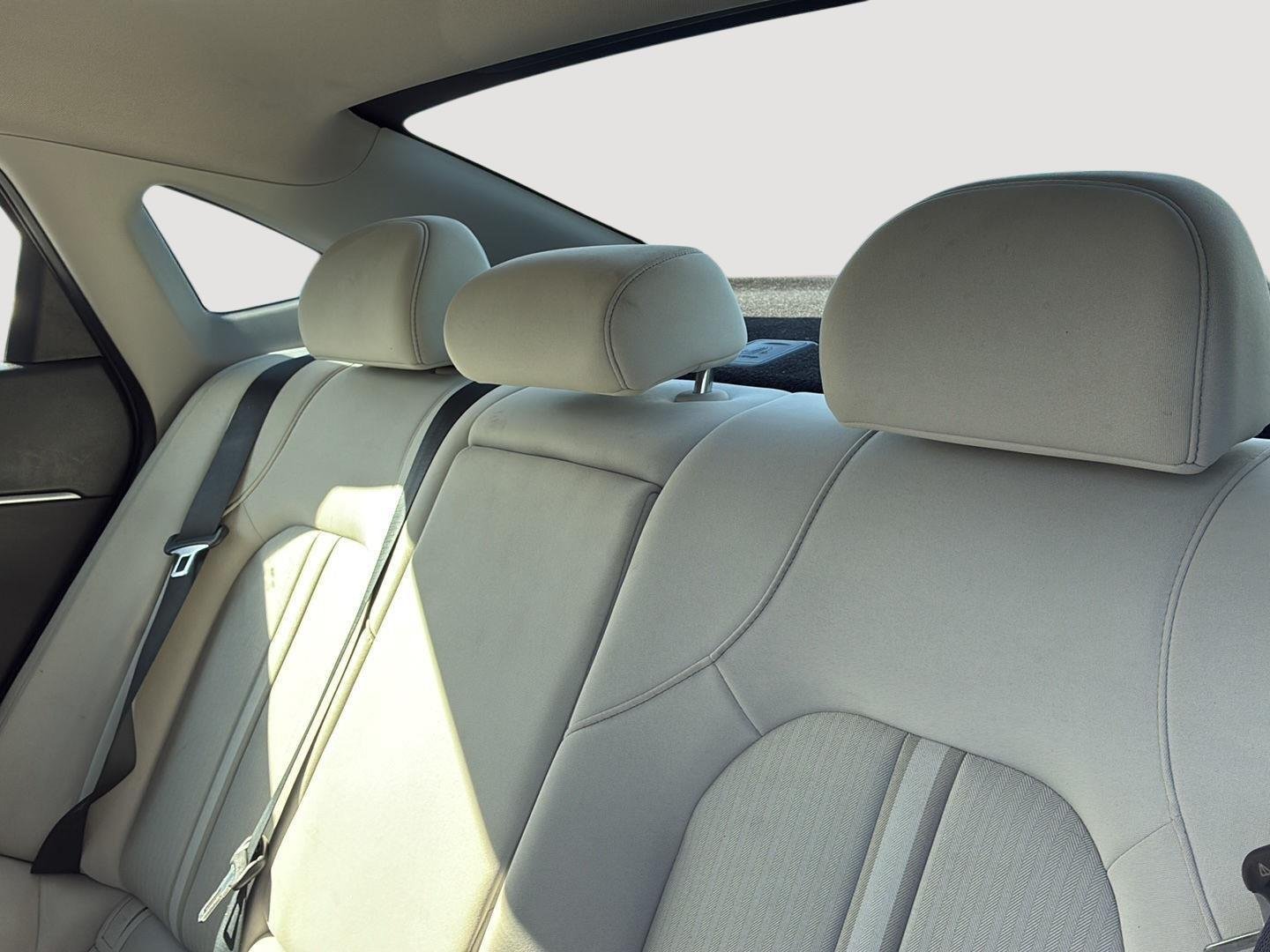 2025 Hyundai Sonata SEL - Photo 24