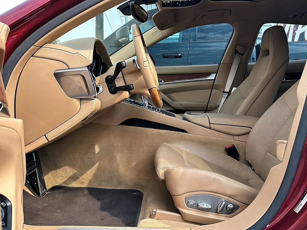 Used 2014 Ruby Red Metallic Porsche S E-Hybrid image 17