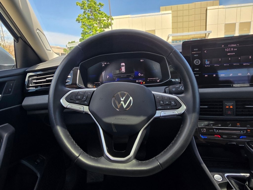 Used 2025 Gray Volkswagen SE image 29